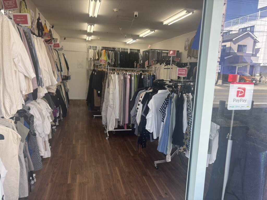 無人古着店セルフフルギ笠寺店 写真2