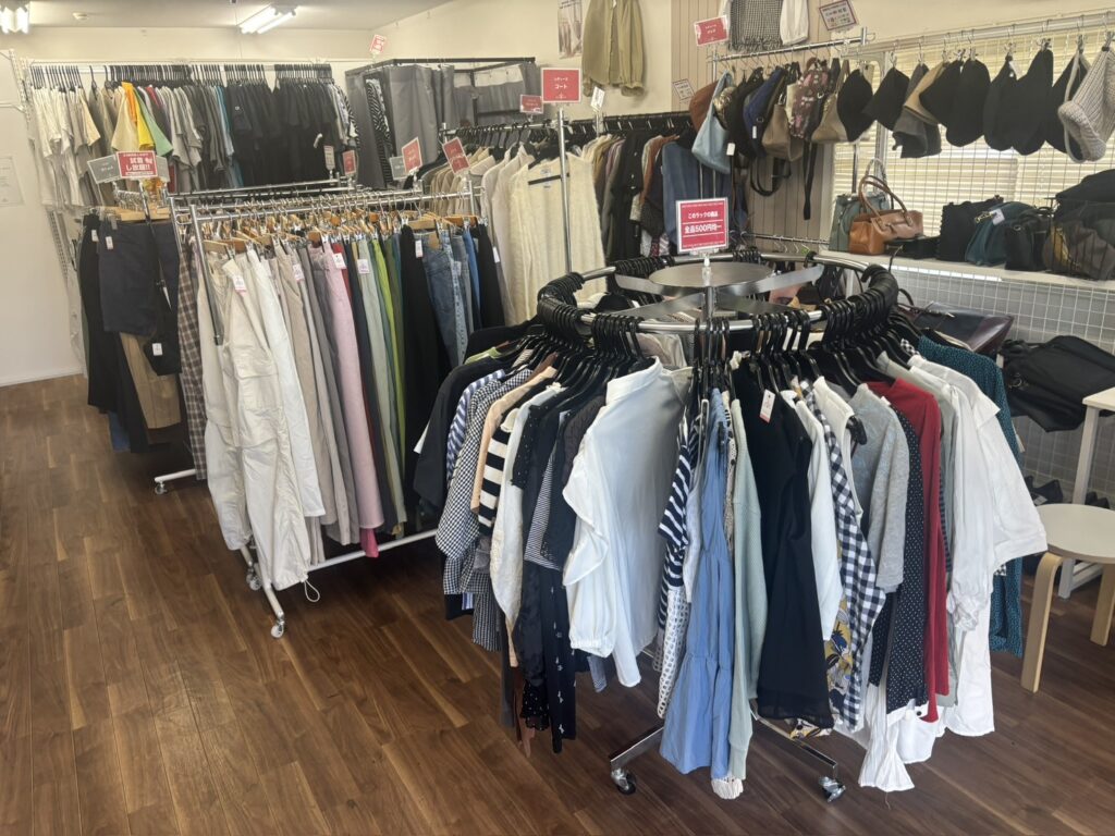 無人古着店セルフフルギ笠寺店 写真3