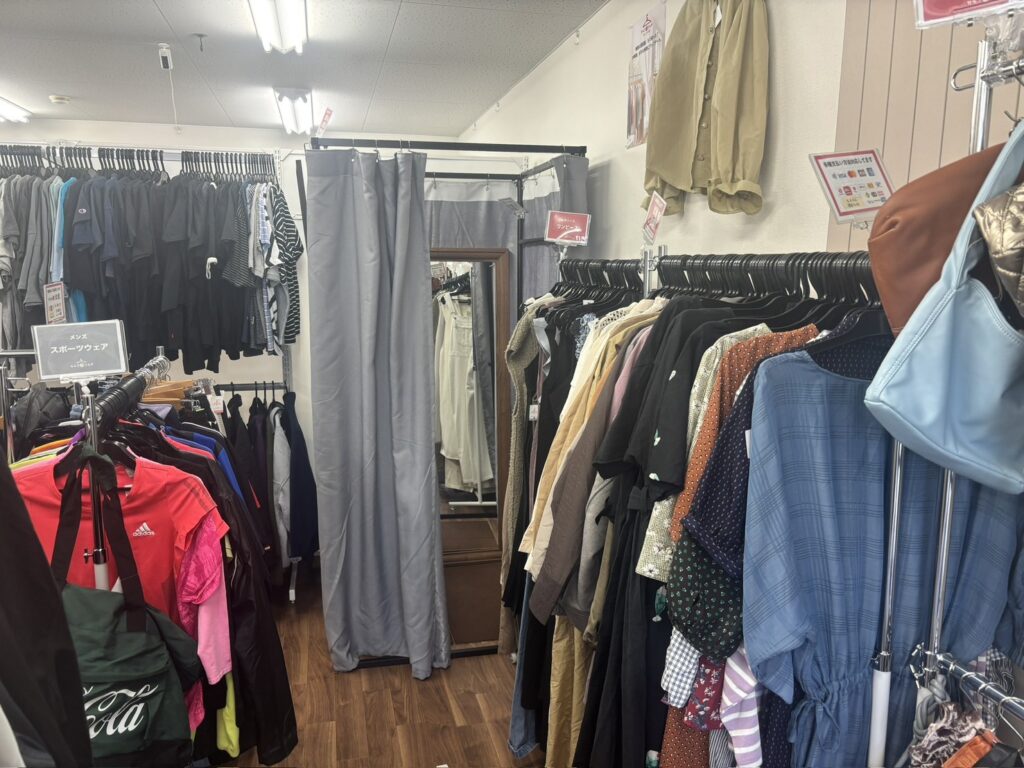 無人古着店セルフフルギ笠寺店 写真5
